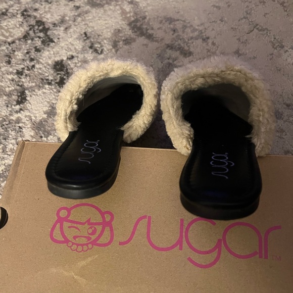 Sugar Actly Sherpa Mules - Picture 5 of 6